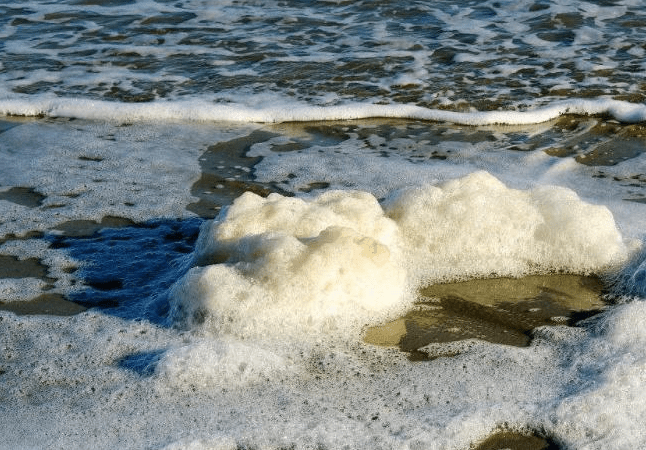 造纸废水泡沫